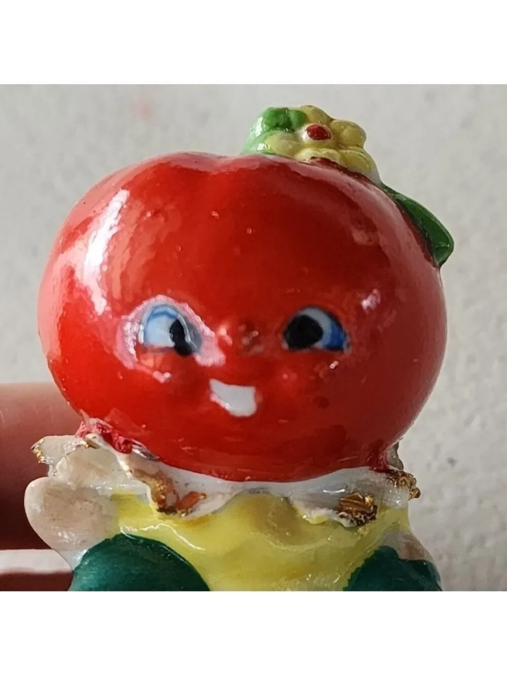 Vtg Japan ceramic anthropomorphic vegetable satl & pepper shakers